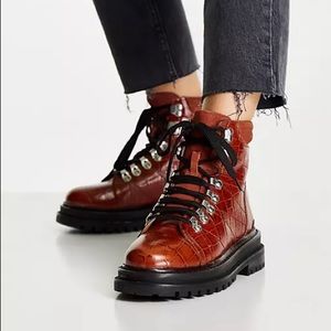 ASOS DESIGN Adrift chunky lace up hiker boots in tan croc